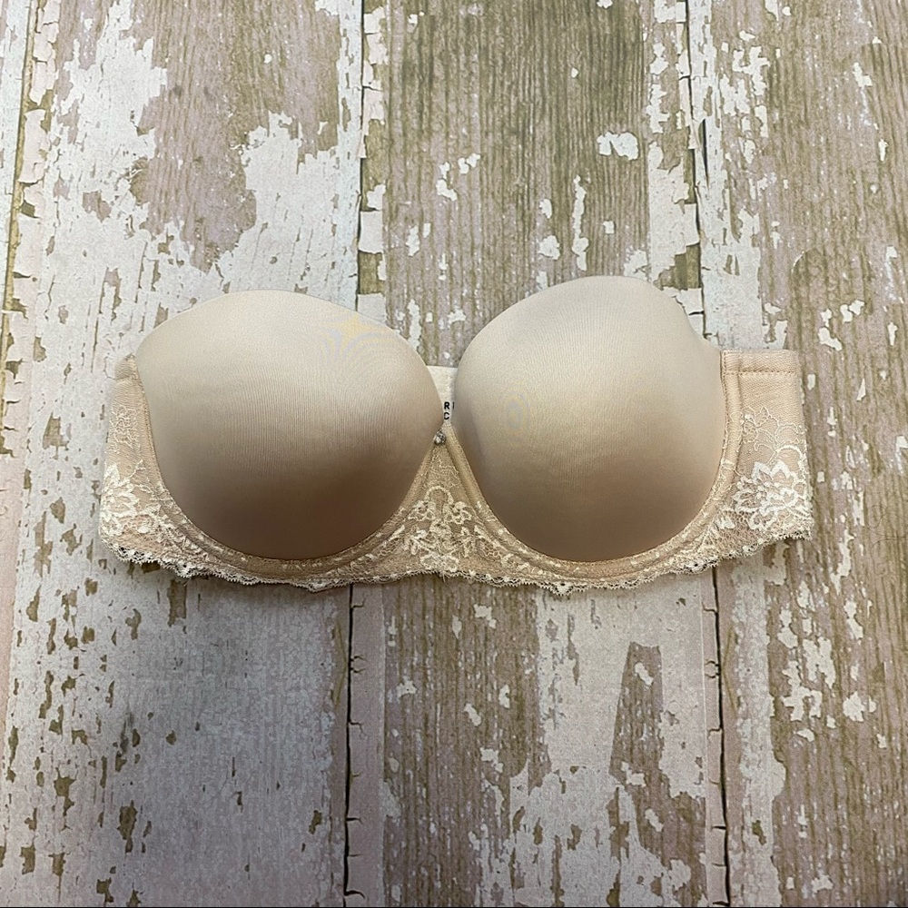 Torrid Bra Push Up No Slip Lace Strapless 38C